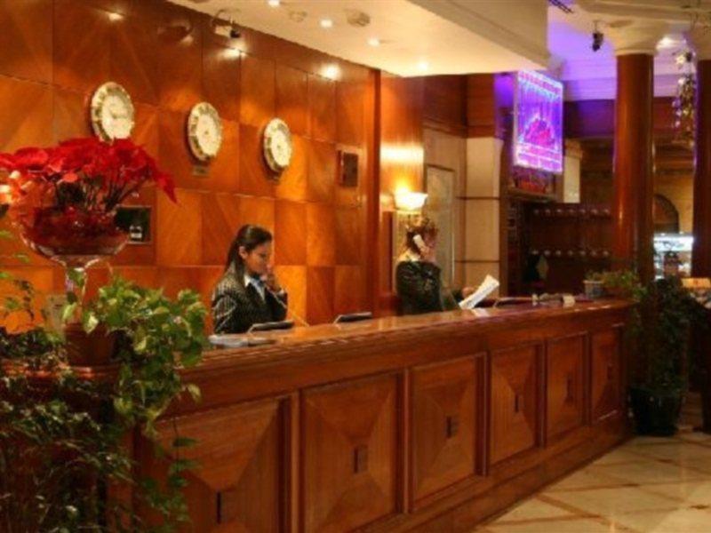 Regent Palace Hotel Dubai Buitenkant foto